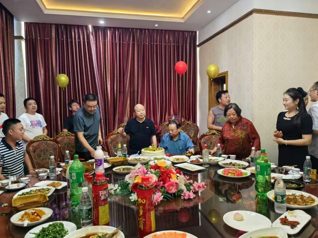 恭賀國(guó)家級(jí)名老中醫(yī)中藥學(xué)泰斗祝之友80大壽